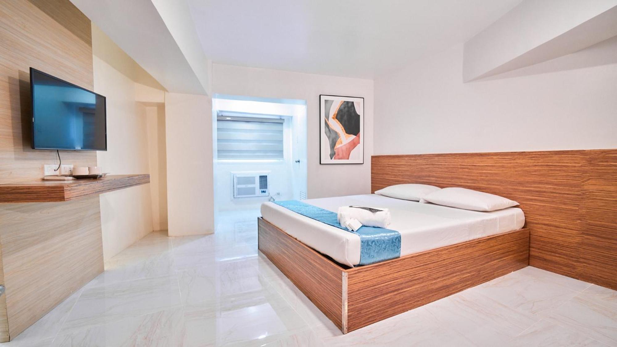 Circuit Hostel Makati City Eksteriør bilde