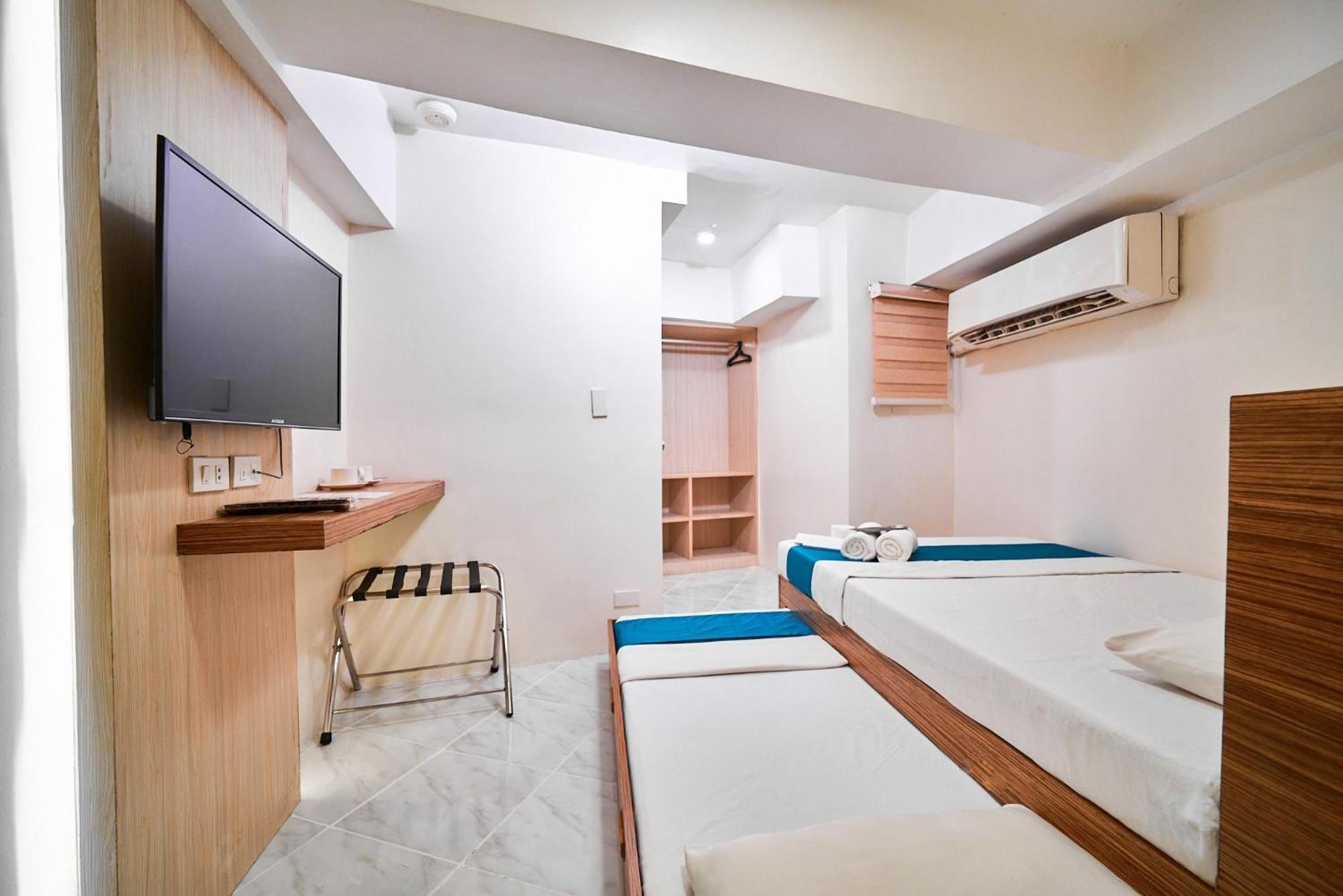 Circuit Hostel Makati City Eksteriør bilde