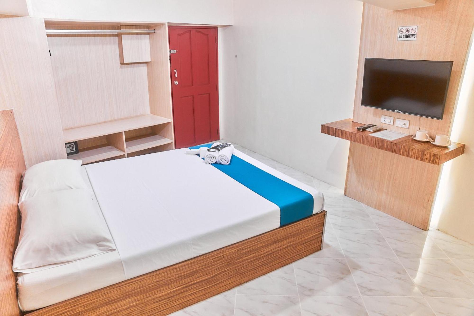Circuit Hostel Makati City Eksteriør bilde